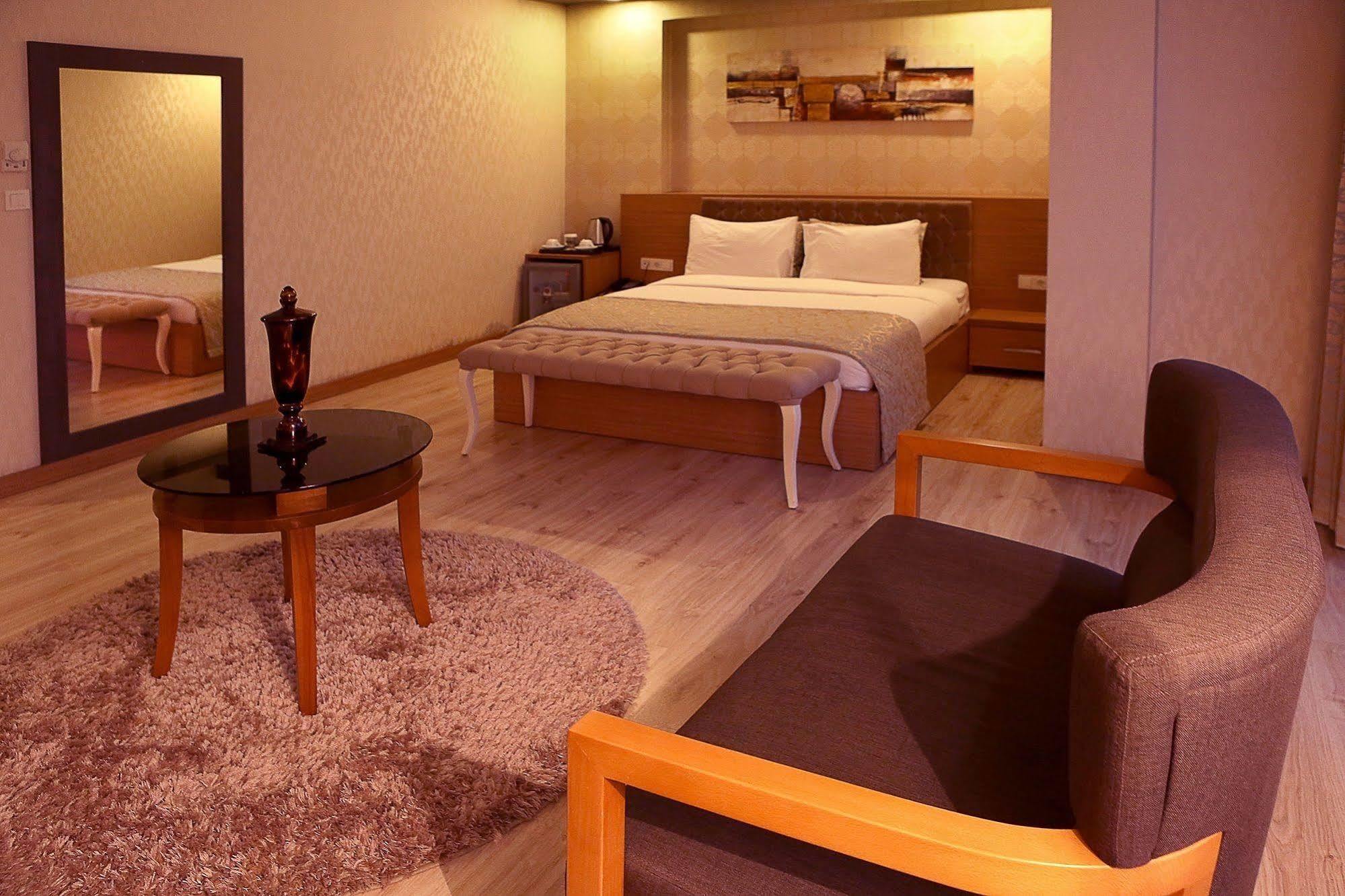 Imperial Park Hotel Измит Экстерьер фото